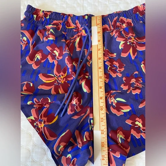 Athleta Floral Athletic Shorts - Red and Blue - Picture 6 of 12